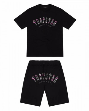 Black / Pink Mens Trapstar Irongate Arch Camo Short Set | UCM-074956